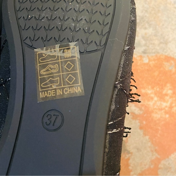 🖤NWOB! Fancy Pointed Toe Black with Silver Metallic Beading, Fringed Flat! - Picture 12 of 12